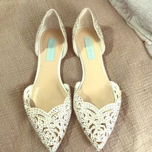 Betsey Johnson Lucy satin flat